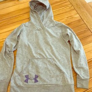 Under Armour gray hooded sweatshirt